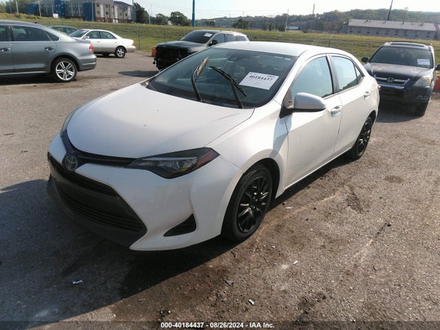 Toyota COROLLA LE 2017 5YFBURHEXHP631003 Image 2