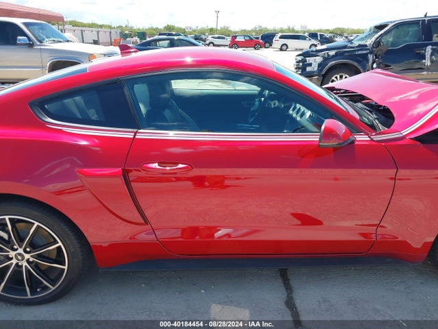 Ford Mustang Ecoboost Premium Fastback 2022 1FA6P8TH7N5150225 Image 14