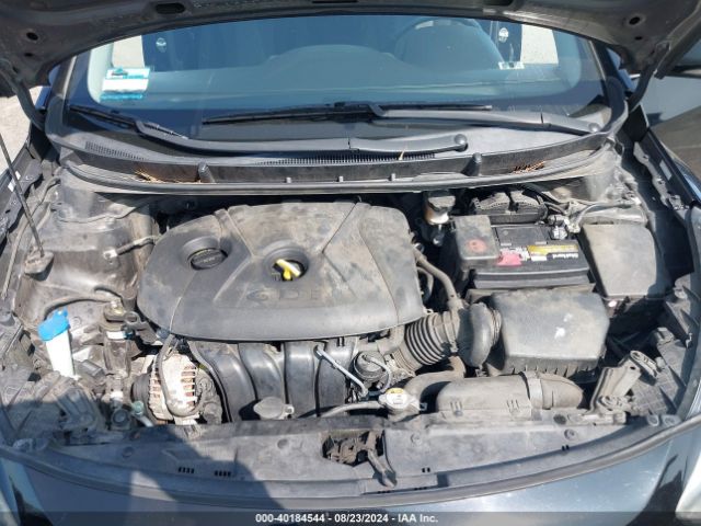 KMHD35LH8GU264640 Hyundai ELANTRA GT