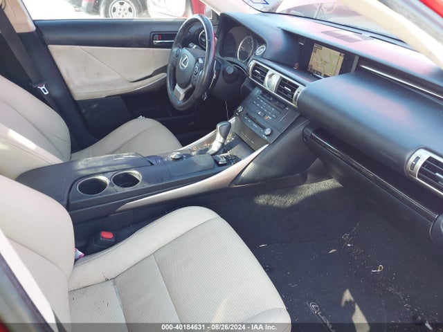 JTHBA1D2XG5003944 Lexus IS 200T