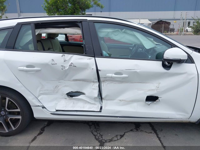 Volvo V60 T5 Dynamic 2018 YV140MEL7J2385522 Image 13