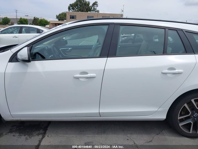 Volvo V60 T5 Dynamic 2018 YV140MEL7J2385522 Image 14