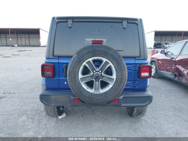 1C4HJXEG0KW651739 Jeep Wrangler Unlimited Sahara 4x4