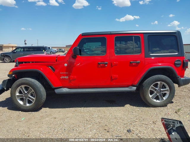 1C4HJXEN5JW243685 Jeep Wrangler Unlimited Sahara 4x4