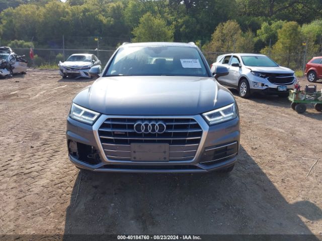 WA1BNAFY5J2139215 Audi Q5 2.0t Premium/2.0t Tech Premium