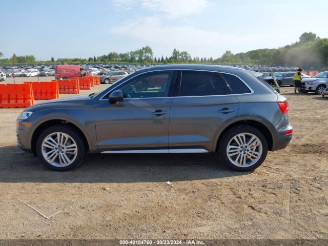 WA1BNAFY5J2139215 Audi Q5 2.0t Premium/2.0t Tech Premium