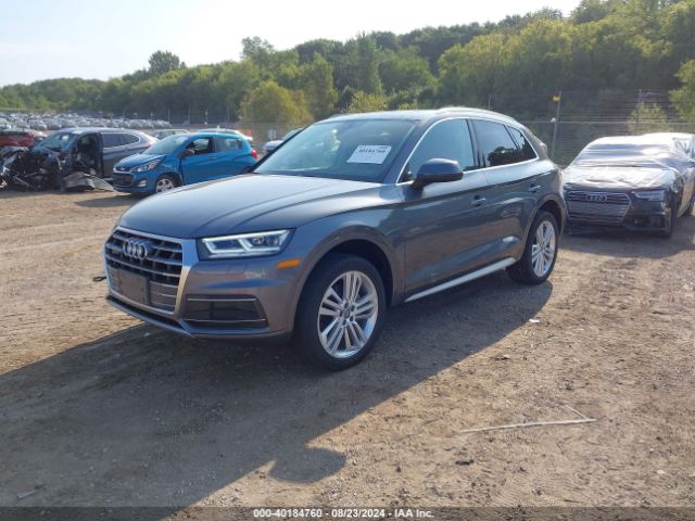 WA1BNAFY5J2139215 Audi Q5 2.0t Premium/2.0t Tech Premium