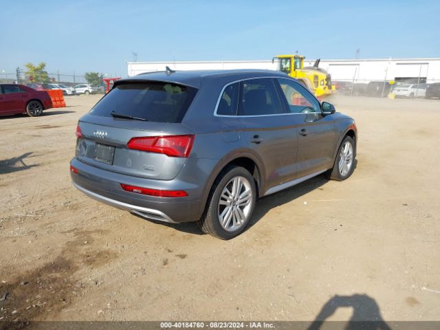 WA1BNAFY5J2139215 Audi Q5 2.0t Premium/2.0t Tech Premium
