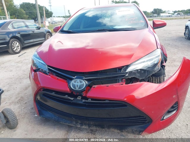 Toyota COROLLA LE 2018 5YFBURHE9JP804001 Image 12