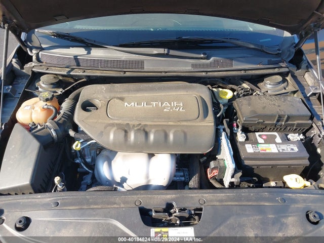 Chrysler 200 Limited 2016 1C3CCCAB9GN173006 Image 10