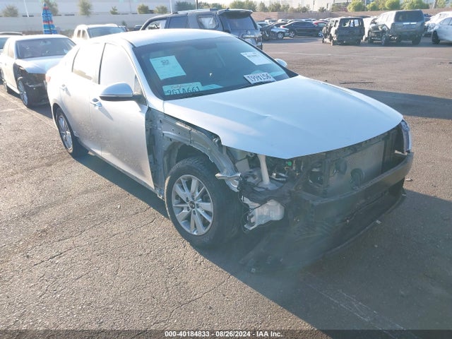 5XXGT4L36JG235649 KIA Optima Lx