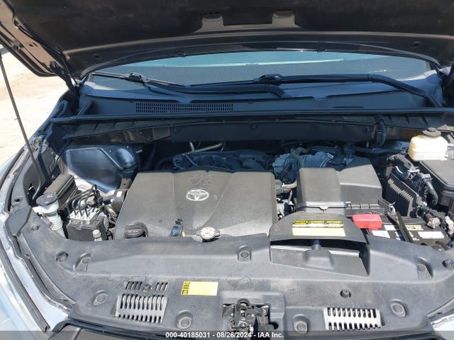 Toyota Highlander Le Plus 2018 5TDZZRFHXJS268244 Image 10