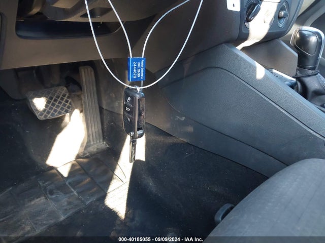 3VW2K7AJXFM322358 Volkswagen Jetta 2.0l S