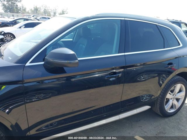 WA1BNAFY9J2204731 Audi Q5 2.0t Premium/2.0t Tech Premium