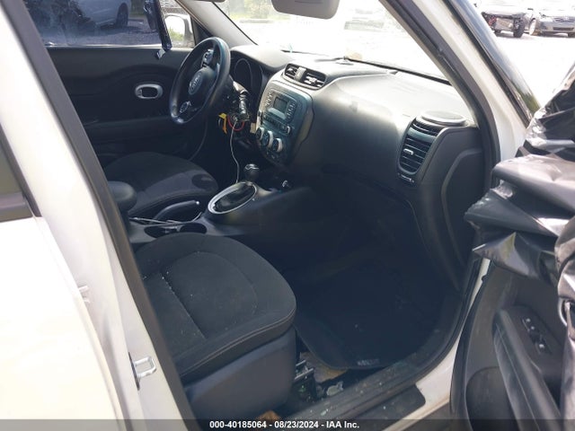 KIA Soul 2014 KNDJN2A28E7031058 Image 5