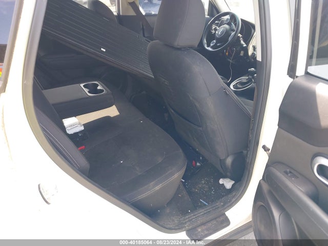 KIA Soul 2014 KNDJN2A28E7031058 Image 8