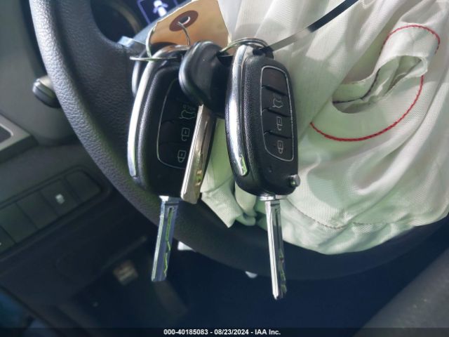KM8J33A45HU336905 Hyundai TUCSON SE
