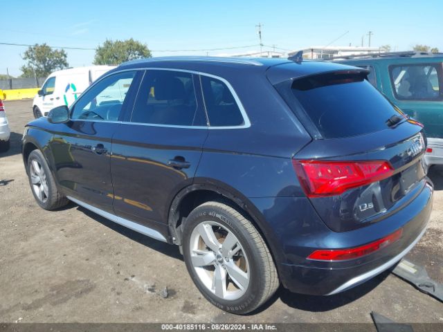 WA1BNAFY9J2079942 Audi Q5 2.0t Premium/2.0t Tech Premium