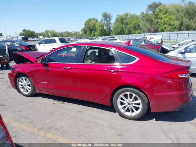 3FA6P0MU9KR262370 Ford Fusion Hybrid Sel