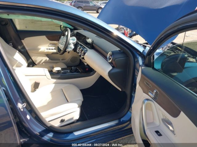W1K3G4FB4MJ285428 Mercedes-Benz A 220 4matic