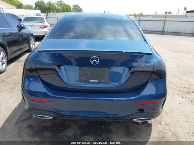 WDD3G4EB5KW021538 Mercedes-Benz A 220