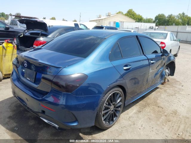 WDD3G4EB5KW021538 Mercedes-Benz A 220