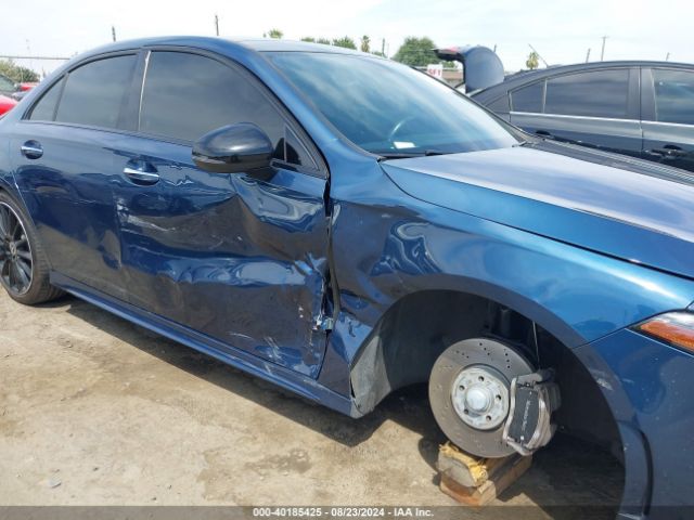 WDD3G4EB5KW021538 Mercedes-Benz A 220