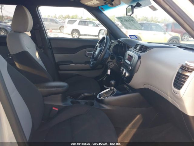 KNDJN2A2XF7800631 KIA Soul