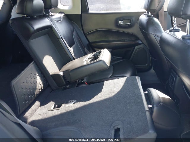 3C4NJDDB8HT631888 Jeep New Compass Trailhawk 4x4