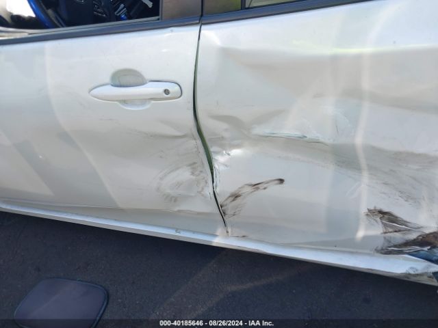 JTDKAMFU8M3131690 Toyota Prius Le