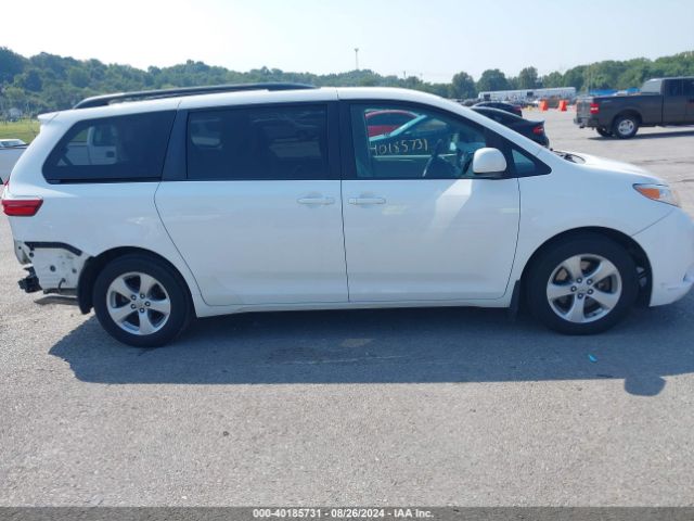 5TDKZ3DC5HS795074 Toyota Sienna Le 8 Passenger