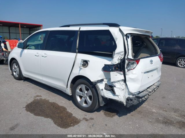 5TDKZ3DC5HS795074 Toyota Sienna Le 8 Passenger
