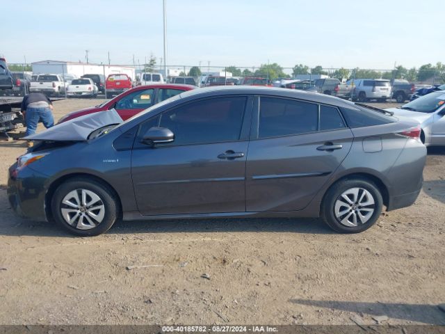 JTDKBRFUXH3577145 Toyota Prius Two