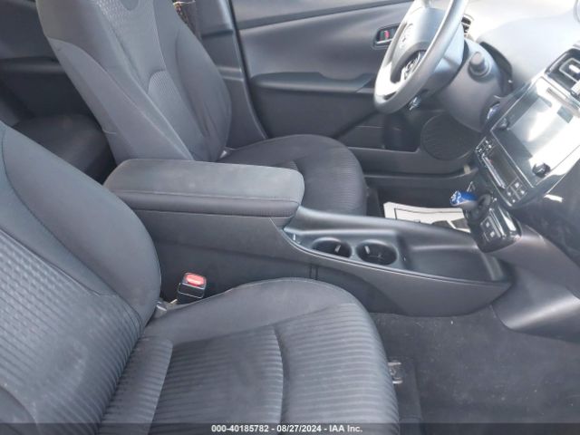 JTDKBRFUXH3577145 Toyota Prius Two