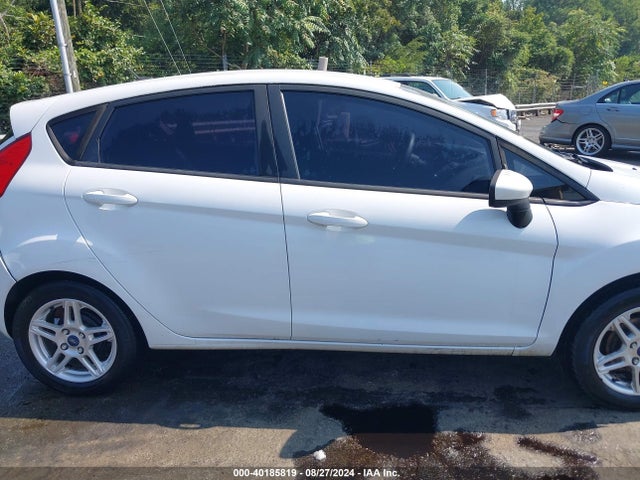 Ford FIESTA SE 2018 3FADP4EJ9JM122334 Image 13