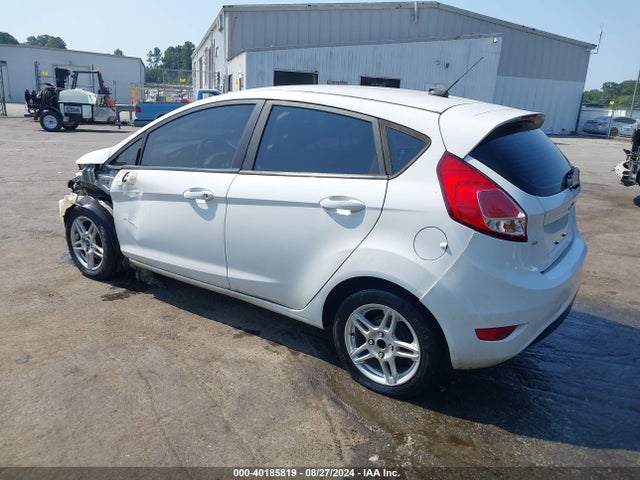 Ford FIESTA SE 2018 3FADP4EJ9JM122334 Image 3