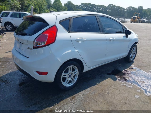 Ford FIESTA SE 2018 3FADP4EJ9JM122334 Image 4