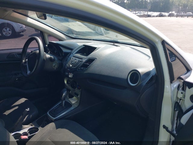 Ford FIESTA SE 2018 3FADP4EJ9JM122334 Image 5