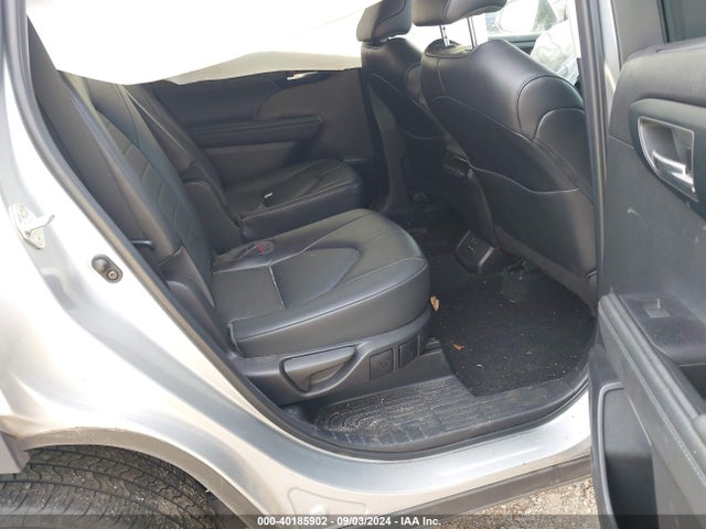 Toyota Highlander Xle 2022 5TDGZRAH0NS549649 Image 8