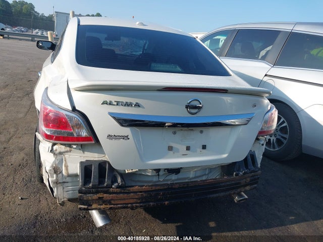 Nissan Altima 2.5 S 2015 1N4AL3APXFC227606 Image 16