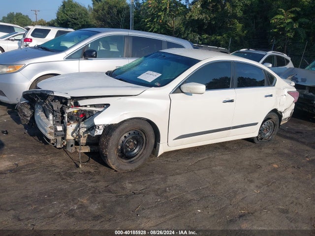 Nissan Altima 2.5 S 2015 1N4AL3APXFC227606 Image 2