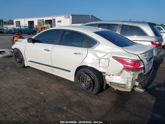 Nissan Altima 2.5 S 2015 1N4AL3APXFC227606 Image 3