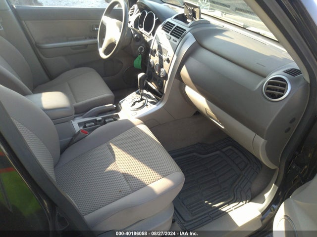 40186058 :رقم المزاد ، JS3TD0D29A4100400 vin ، 2010 Suzuki Grand Vitara Premium مزاد بيع