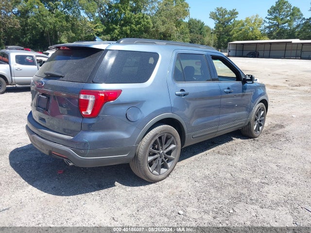Ford EXPLORER XLT 2018 1FM5K7D89JGB84061 Image 4