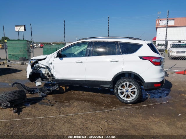 Ford ESCAPE SE 2018 1FMCU9GD0JUB61422 Image 14