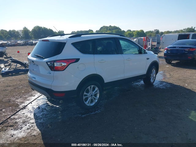 Ford ESCAPE SE 2018 1FMCU9GD0JUB61422 Image 4