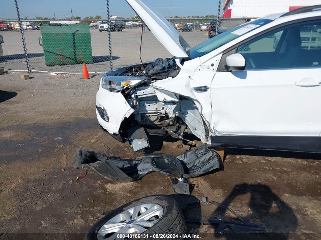Ford ESCAPE SE 2018 1FMCU9GD0JUB61422 Image 6
