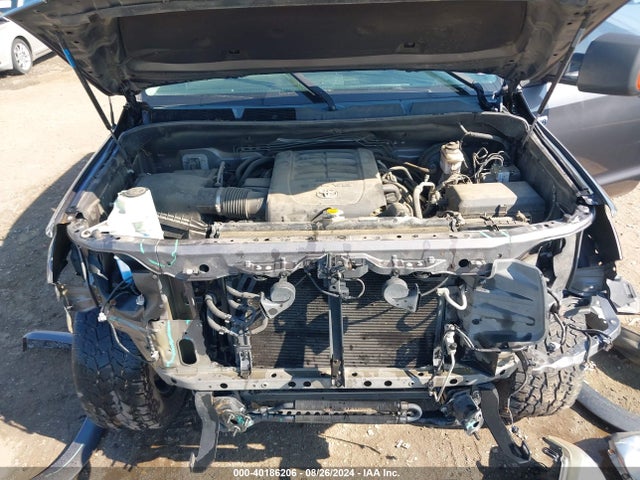 5TFHW5F19EX397690 Toyota Tundra Limited 5.7l V8