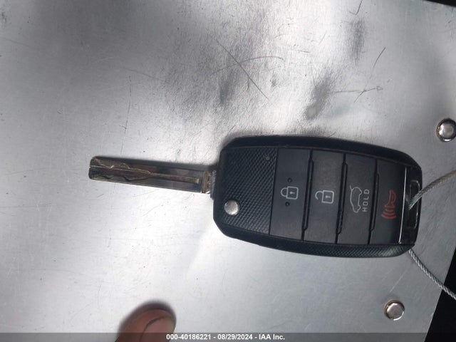 KIA Soul 2019 KNDJN2A23K7685137 Image 11