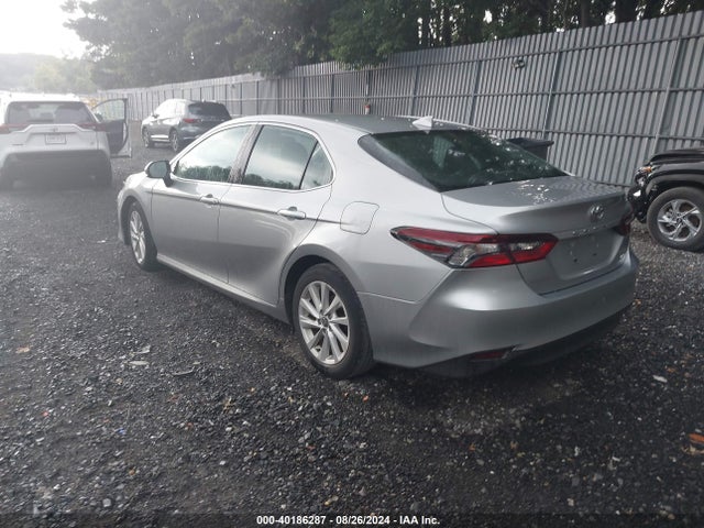 Toyota CAMRY LE 2021 4T1C11AK8MU484431 Image 3